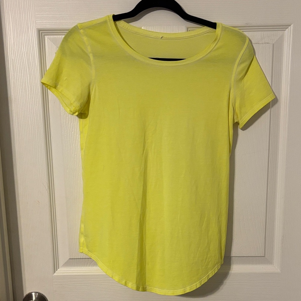 Lululemon Love Crew *Fade Pit to Pit 18 in Highlight Yellow